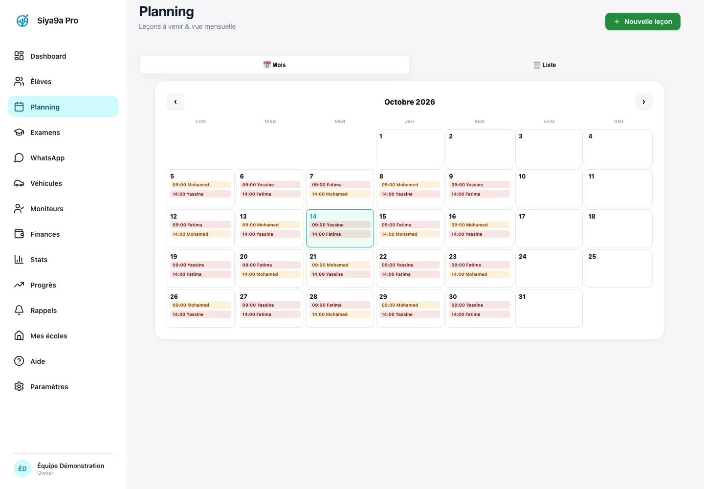Planning & moniteurs dans l’application Siya9a Pro, avec des données fictives de démonstration.